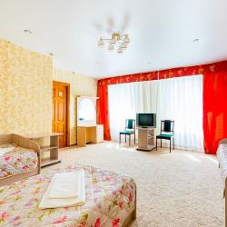 Номер стандарт семейный с 4 односпальными кроватями