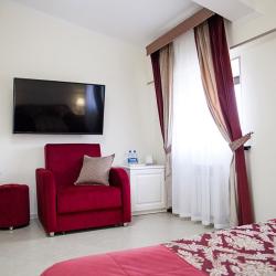 Триа — 670cd4934bc2a795110ee20796044d2f