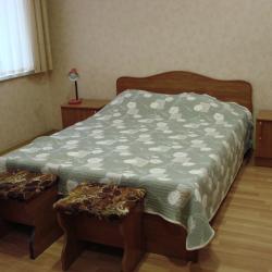 Номер стандарт семейный с 2 односпальными и 1 двуспальной кроватью