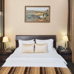 Номер стандарт с 1 двуспальной кроватью