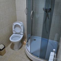 Номер стандарт с 1 односпальной и 1-5 спальной кроватью (с завтраком)