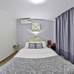 1-местный номер стандарт с 1 двуспальной кроватью