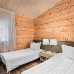 Фото Отель Охта Парк коттеджи