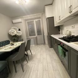 Фото Апартаменты на улице Ждановская 15А