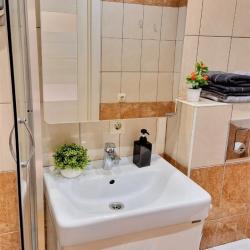 Фото Отель Apart Aprel (Апарт Апрель) на улице Краснозвездная 33
