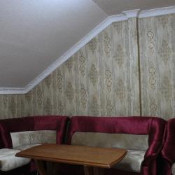 Номер стандарт с 1 двуспальной кроватью и диваном