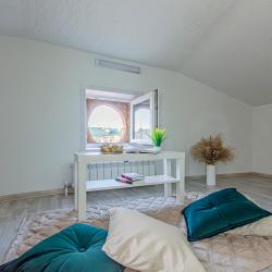 Фото Апартаменты на улице Меридианная