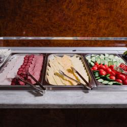 Фото Отель Family Pride Inn (Фэмили Прайд Инн)