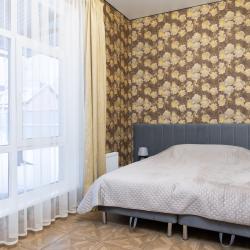 Фото Отель Дом с видом на горы и лес, рядом с озером Банное и горнолыжным центром