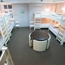 Кровать в 10-местном общем номере