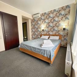 VeryHotel — 67ee38e3fbf7a6317d0366980856f25d