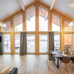 Коттеджи у озера  с 2-мя спальнями (100 кв.м.)