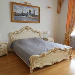 Номер делюкс с 1 двуспальной кроватью (с завтраком)
