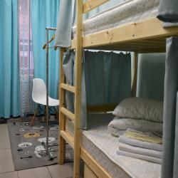 Кровать в 6-местном общем номере