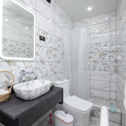 4-местная комната студия с балконом