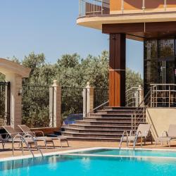 Фото Отель Family Pride Inn (Фэмили Прайд Инн)