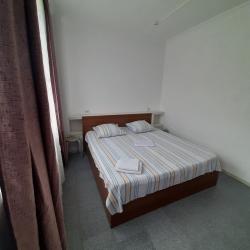 Номер стандарт с 1 двуспальной кроватью