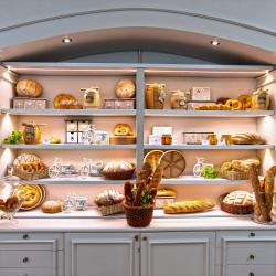 Фото Отель Rixos Almaty (Риксос )