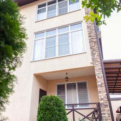 Фото Отель Семейный уголок