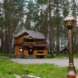 Коттедж улучшенный с 5 односпальными и 1 двуспальной кроватью