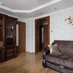 4-комнатные апартаменты улучшенные Калининградская обл., г. Калининград, ул. Коммунальная д.67 с 1 односпальной и 2 двуспальными кроватями