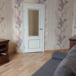 2-комнатные апартаменты улучшенные Бажова, 68