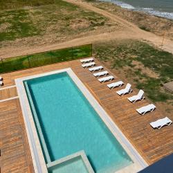 Номер стандарт с прямым видом на море (двуспальная кровать + кресло-кровать)