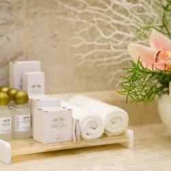 Номер стандарт улучшенный с 1 двуспальной кроватью