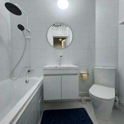 Фото Апартаменты Liberty City на улице Воинов-Интернационалистов, 1