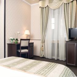 Номер стандарт с 1 двуспальной кроватью