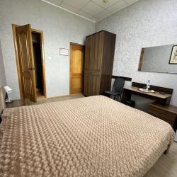 Номер стандарт с 1 двуспальной кроватью