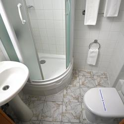Номер стандарт с 1 двуспальной кроватью