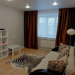 Фото Апартаменты на улице Ойунского 7