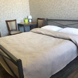 Номер стандарт с 1 двуспальной кроватью
