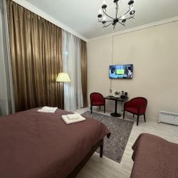 Номер стандарт семейный с 1 односпальной и 1 двуспальной кроватью