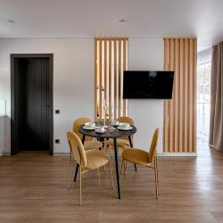 Коттедж улучшенный с видом на озеро