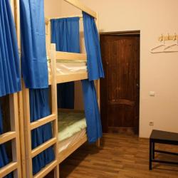 Кровать в общем 4-местном женском номере
