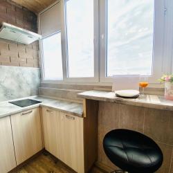 1-комнатные апартаменты студия г.Тюмень, ул.Мельникайте д.2к8