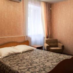 2-местный номер стандарт с 1 двуспальной кроватью