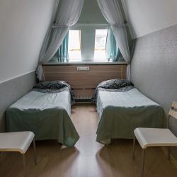 Номер стандарт с 2 односпальными кроватями (мансарда)