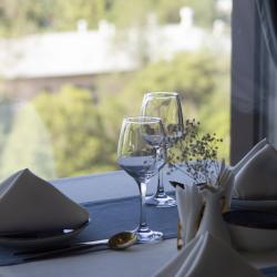 Фото Отель Orient Hotel Bishkek (Ориент )