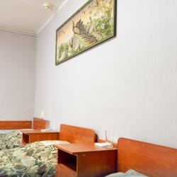Кровать в 3-местном общем номере