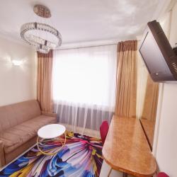 Номер с кроватью King-size, мини бассейн. Сауна. SPA