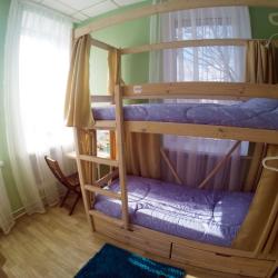 Кровать в 4-местном общем номере (с удобствами на этаже)