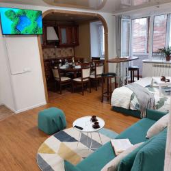 Фото Апартаменты на улице Ньютона 53