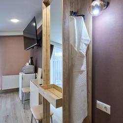 Номер комфорт улучшенный с 1 двуспальной кроватью