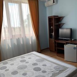 Номер стандарт с 1 двуспальной кроватью