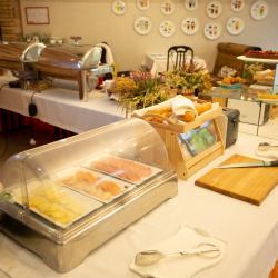 Фото B Hotel Bishkek (Би отель )