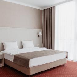 Фото Апартаменты на улице Школьная 36