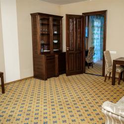 Номер люкс комфорт с 1 двуспальной кроватью